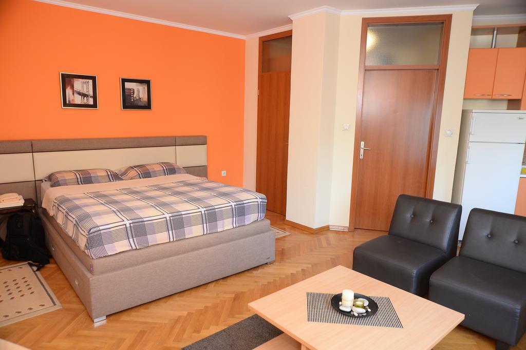 Exclusive Central Apartments Skopje Luaran gambar