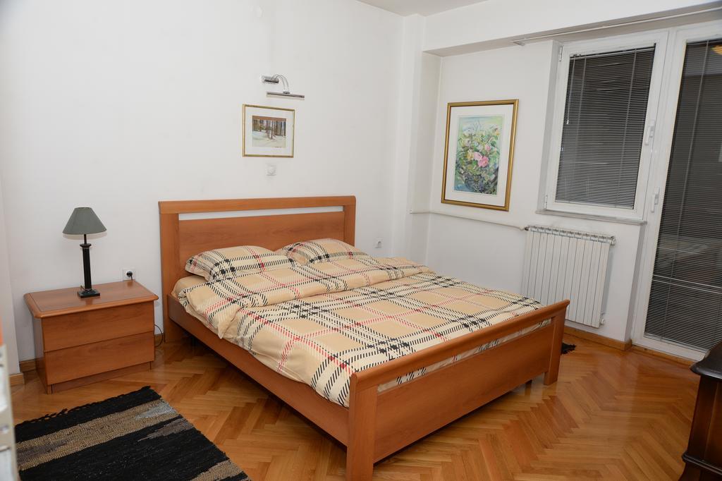 Exclusive Central Apartments Skopje Luaran gambar