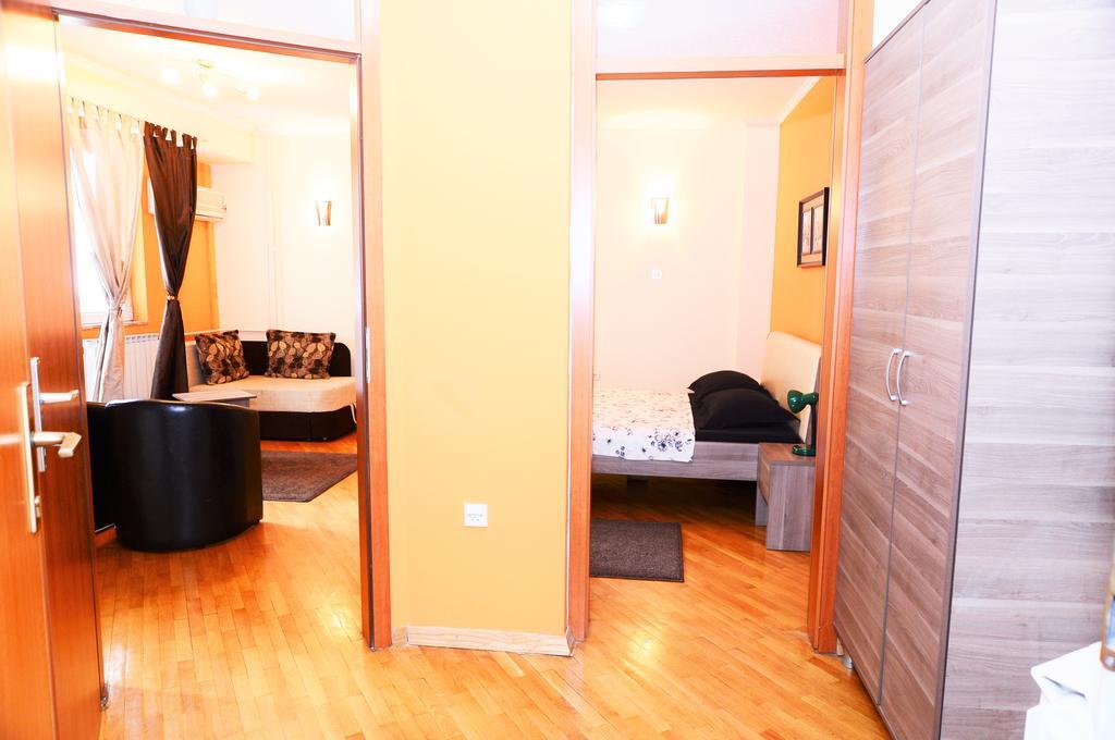 Exclusive Central Apartments Skopje Luaran gambar