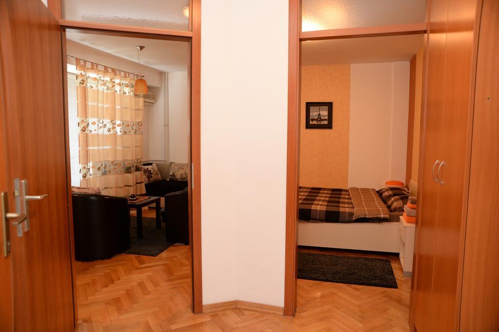 Exclusive Central Apartments Skopje Luaran gambar