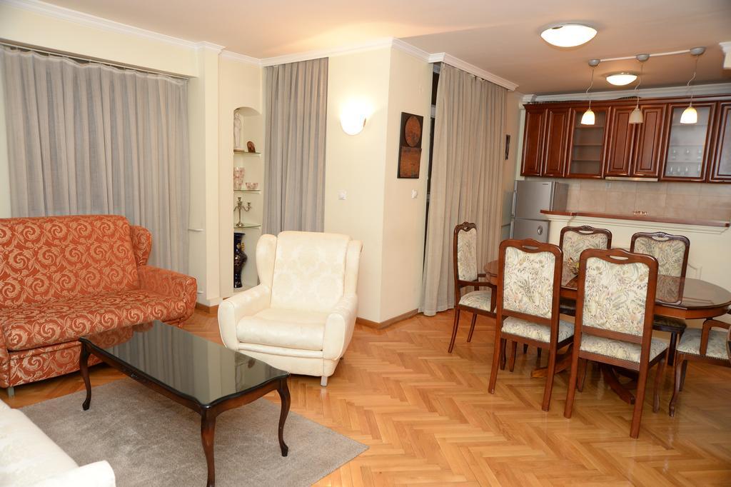 Exclusive Central Apartments Skopje Luaran gambar