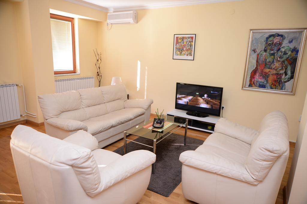 Exclusive Central Apartments Skopje Luaran gambar