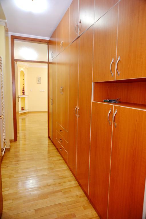 Exclusive Central Apartments Skopje Luaran gambar