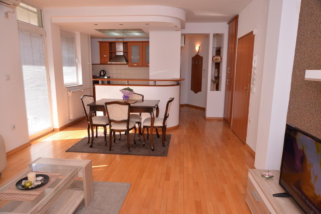 Exclusive Central Apartments Skopje Luaran gambar