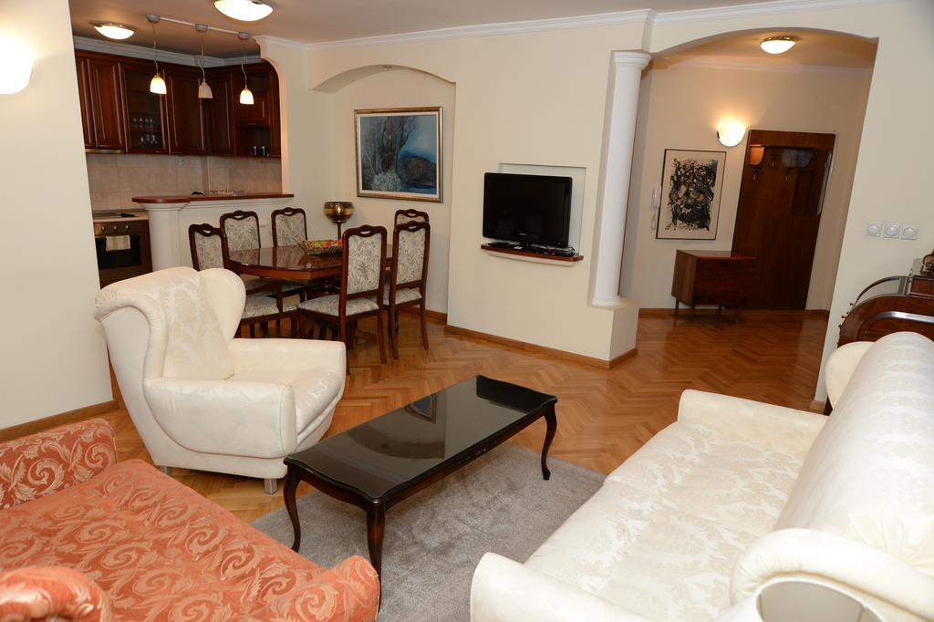 Exclusive Central Apartments Skopje Luaran gambar